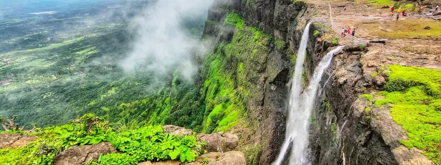 Naneghat-Reverse-Waterfall-Trek-save-tours